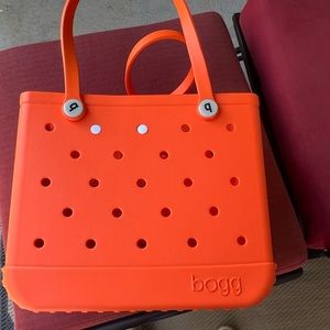 Bogg bag orange